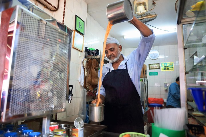 Private Food Tour with Local Hawker Centre