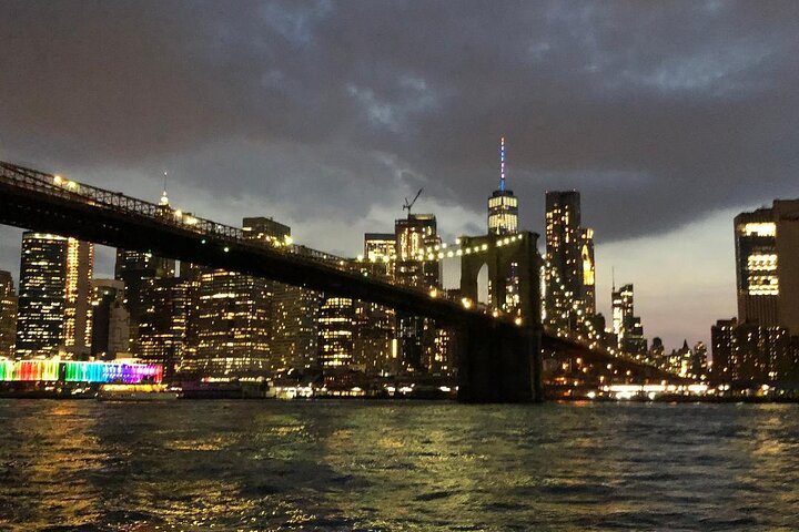 Best Private Luxury Daytime Boat Tour in New York City - 2 Hour