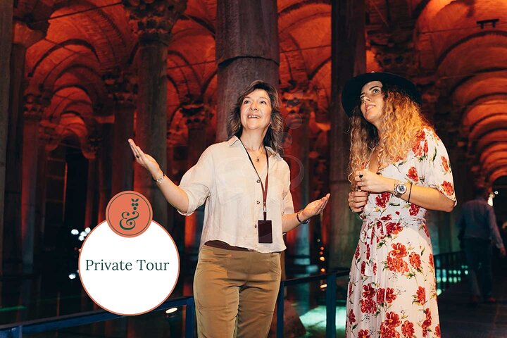 1 Istanbul Tour: Highlights, Street Food & Hidden Pearls