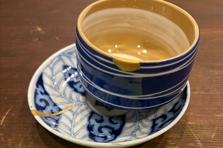Authentic Kintsugi Experience with real Urushi in Namba Osaka