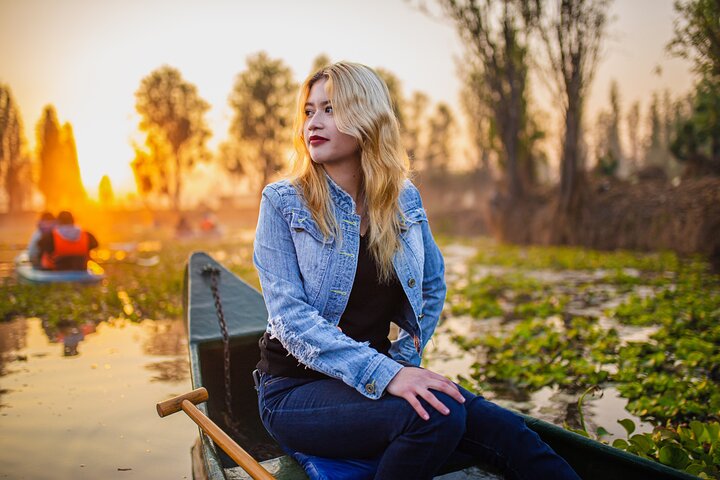 Mexico City: Xochimilco at sunrise + Breakfast and transportation