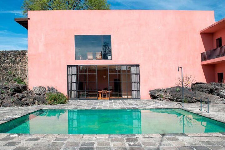 Private Tour Architecture of Luis Barragán and Casa Pedregal