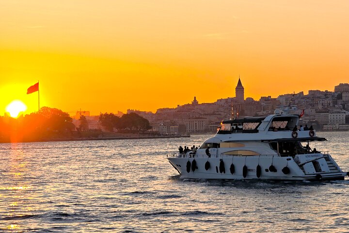 Bosphorus Sunset Cruise with Live Guide on Luxury Yacht