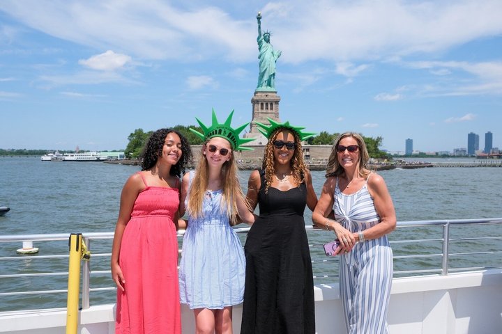 50 Minute NYC Statue of Liberty Scenic Cruise